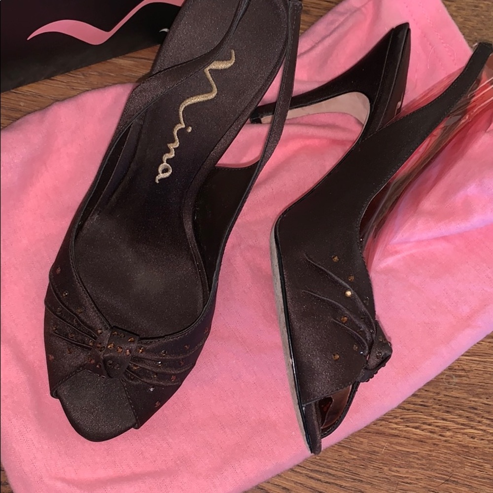 Brown low high heel shoes with rust/orange gems